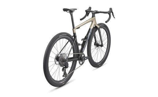 BMC Kaius 01 THREE: bici gravel race in carbonio