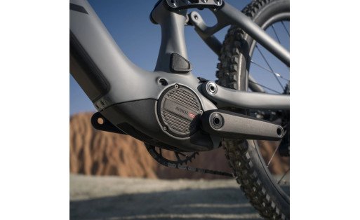 Amflow PR Carbon Pro: e-MTB Enduro ad Alte Prestazioni